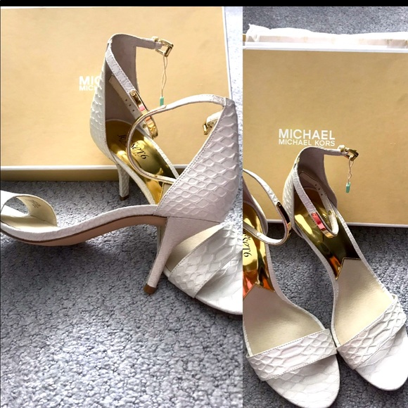 Michael Kors sundaes - Picture 1 of 3